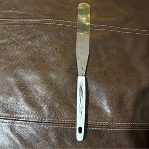 Vintage Ashton wheat Cake Spatula Icing Spreader